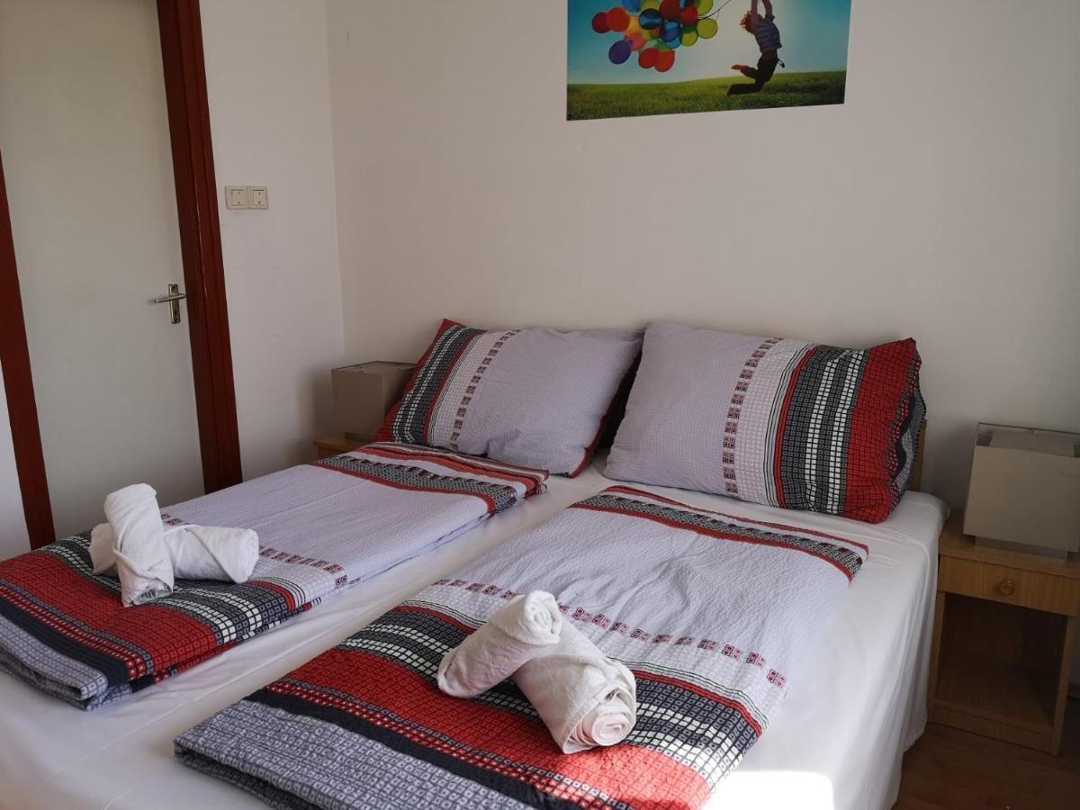Parton Hotel & Bowling Tiszakecske Ngoại thất bức ảnh