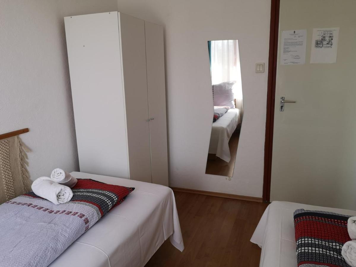 Parton Hotel & Bowling Tiszakecske Ngoại thất bức ảnh